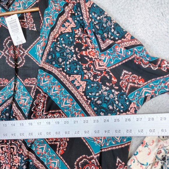 Torrid Kimono Women 3 Black Mixed Floral Medallion Chiffon Gauze Hi-Low Boho NWT - Picture 14 of 15